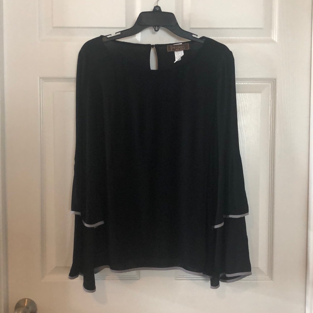 Gorgeous black blouse w/bell sleeves gray accents